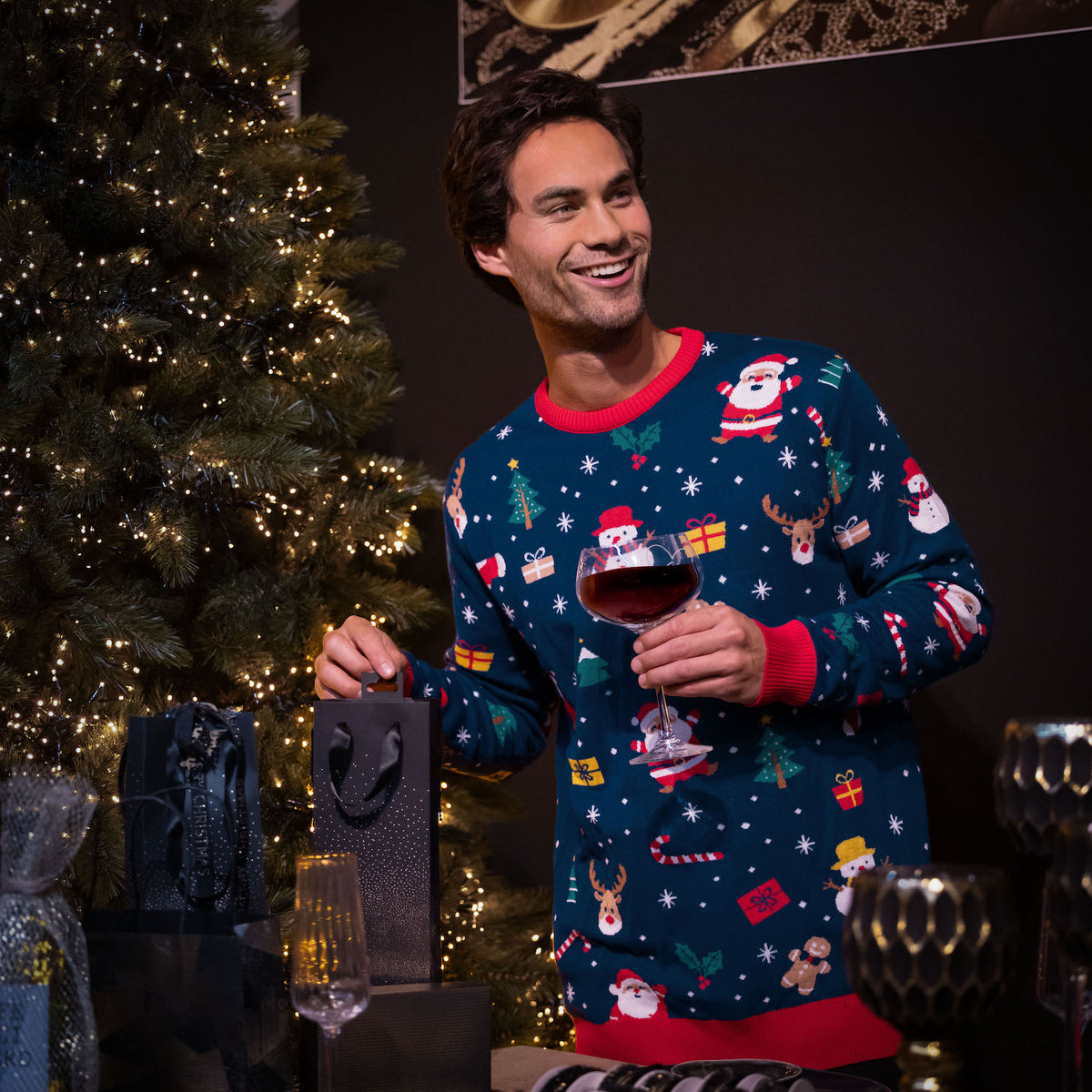 JAP Kersttrui - Christmas tale - Donker Blauw, gedragen