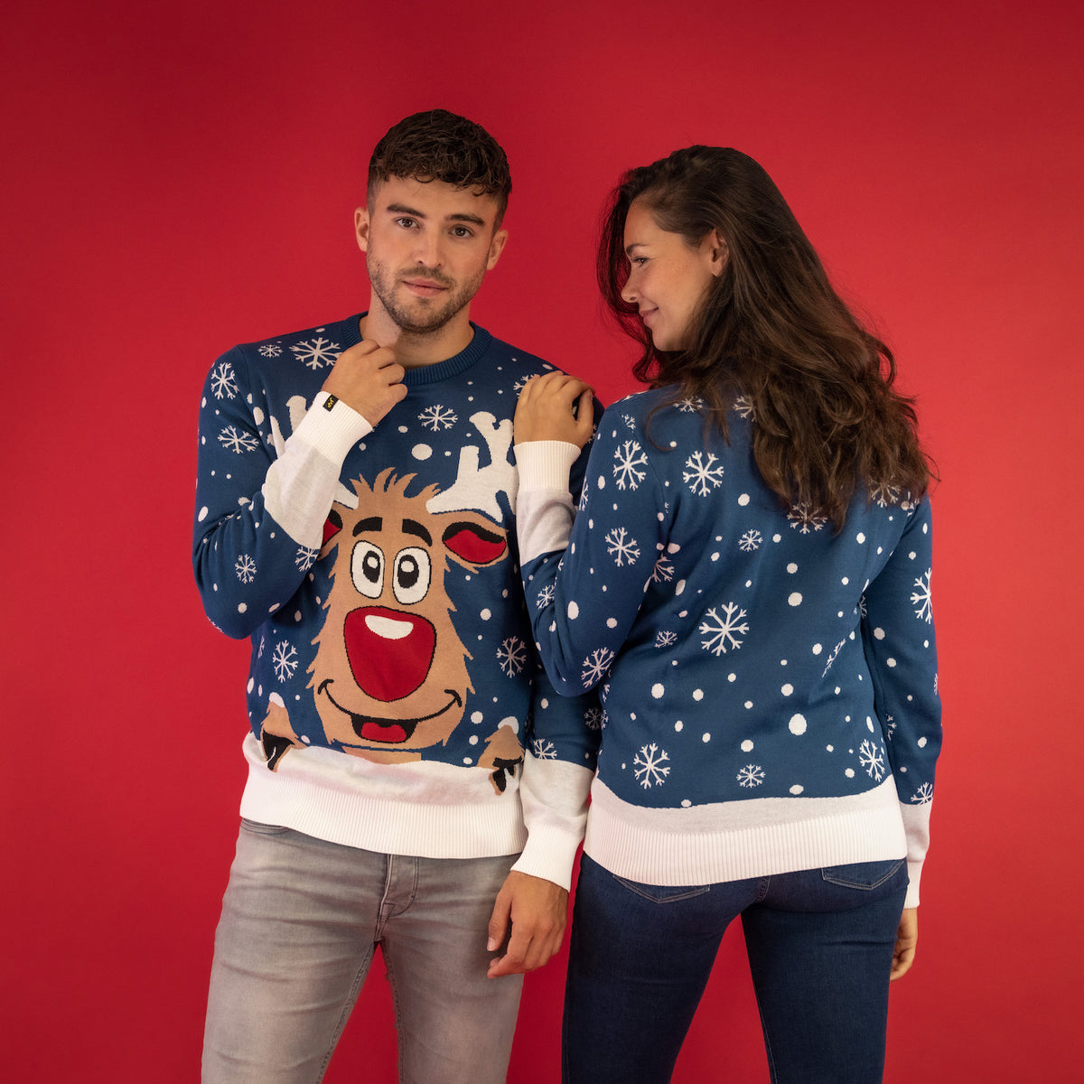JAP Kersttrui - Rudolf het Rendier - Donker Blauw, gedragen