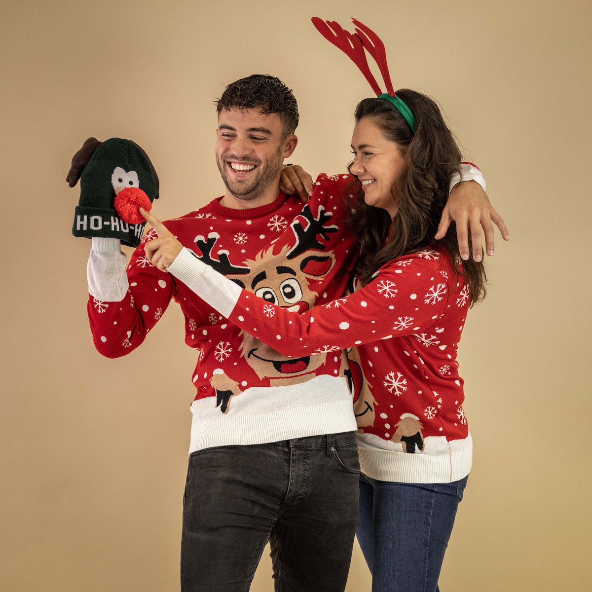 JAP Kersttrui - Rudolf het Rendier - Rood, gedragen