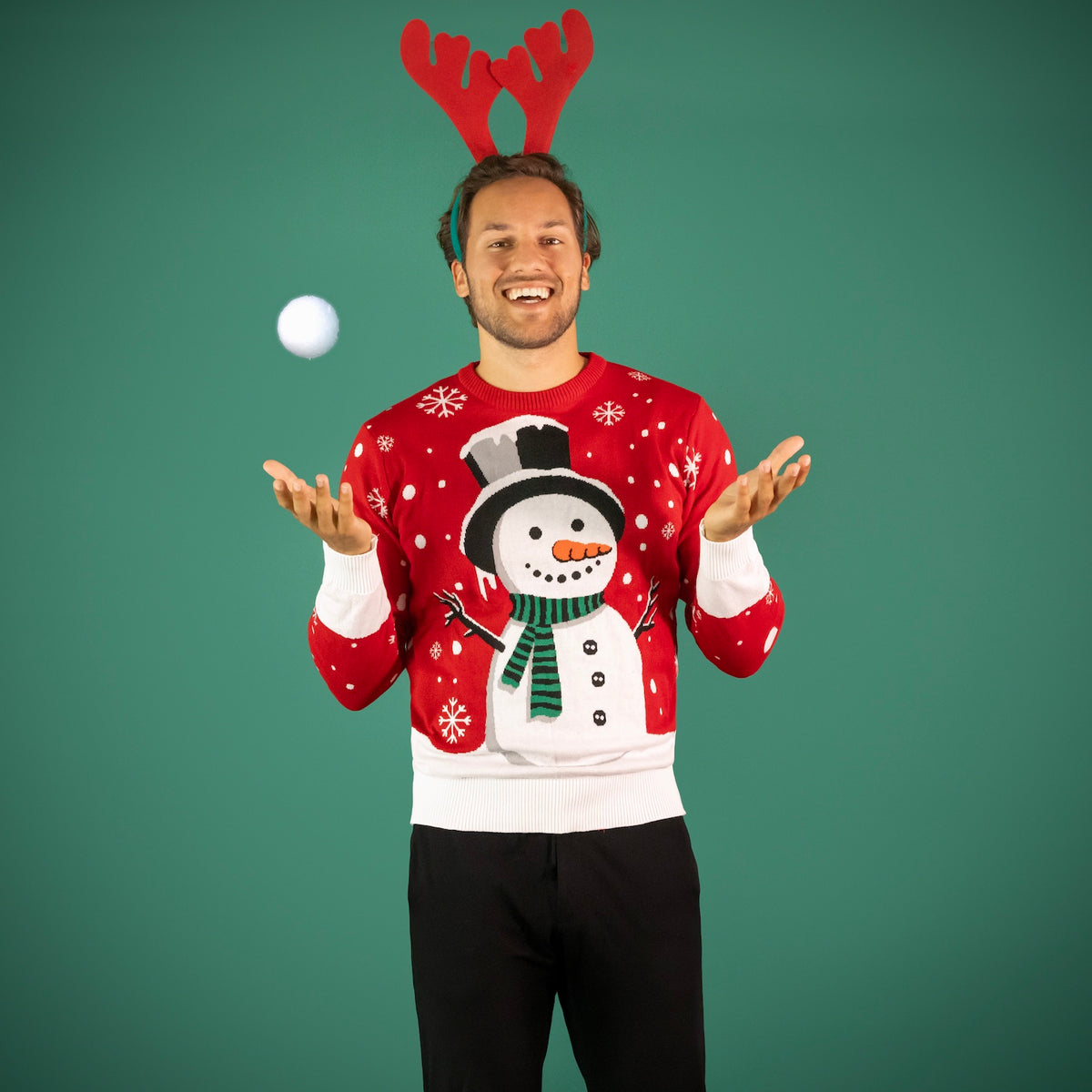 JAP Kersttrui - Sneeuwpop - Rood, gedragen