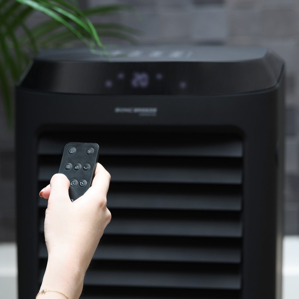 JAP Edmonton aircooler 4-in-1 met 2 koelelementen in gebruik